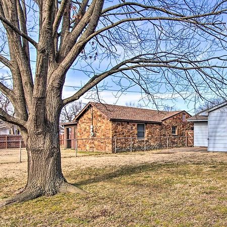 Dog-Friendly Bartlesville Retreat With Yard! Exterior foto